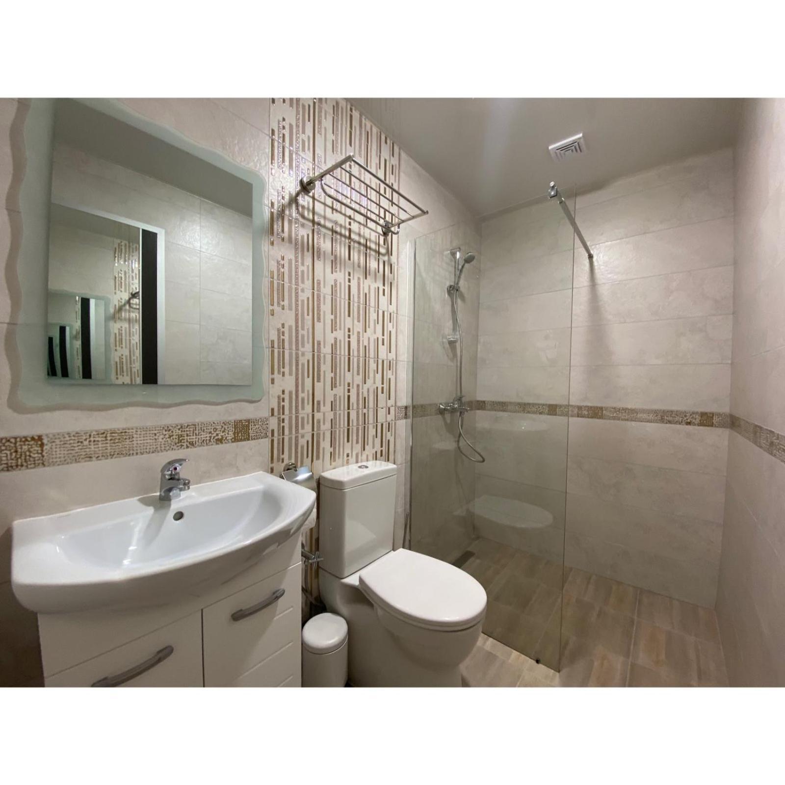 Comfort Guest Rooms Kazanlŭk Oda fotoğraf